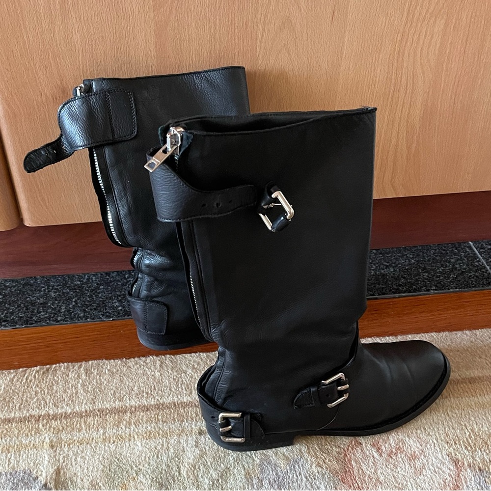 Burberry black boots